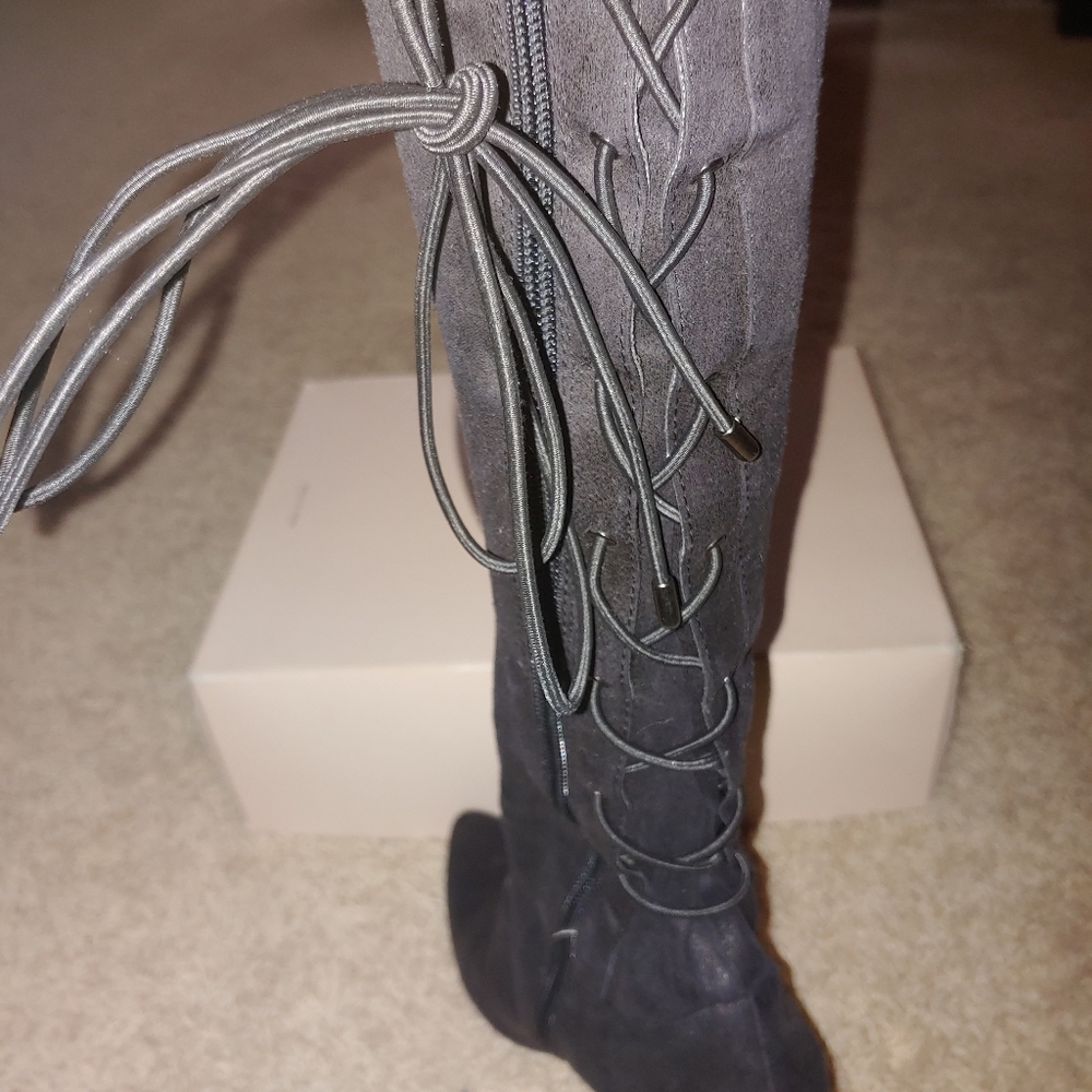 Boots - Picture 2 of 3